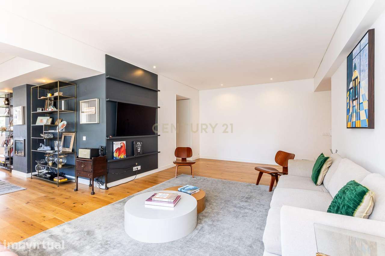 T3 Remodelado com Suite com closet e Parqueamento para Arrendamento em - Grande imagem: 2/35