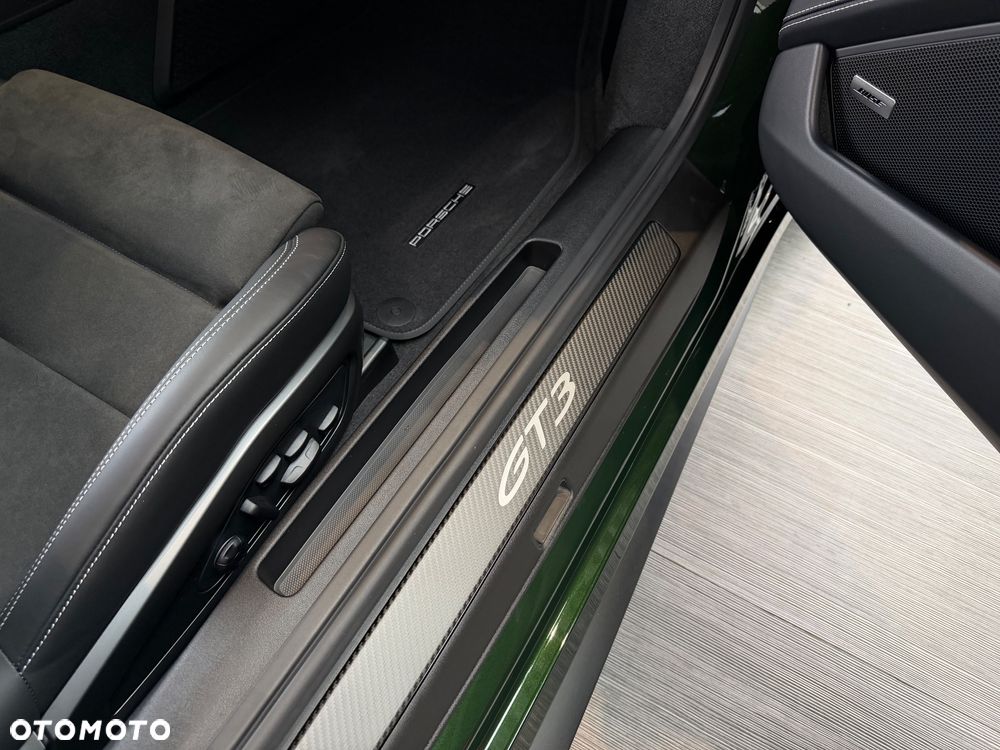 Porsche 911 GT3 - 26