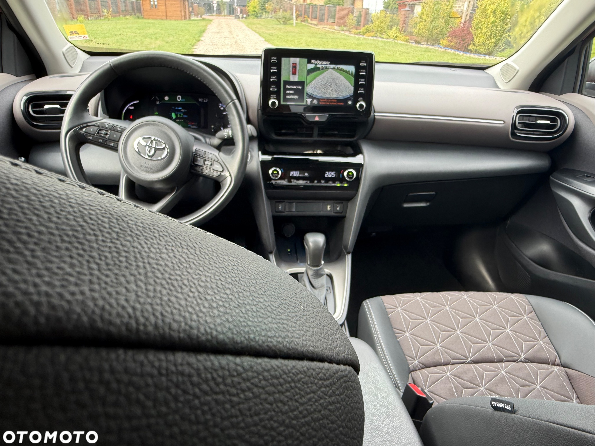 Toyota Yaris Cross Hybrid 1.5 Executive - 19