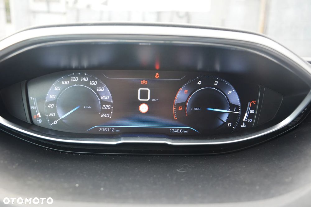 Peugeot 5008 1.5 BlueHDi Active S&S - 9