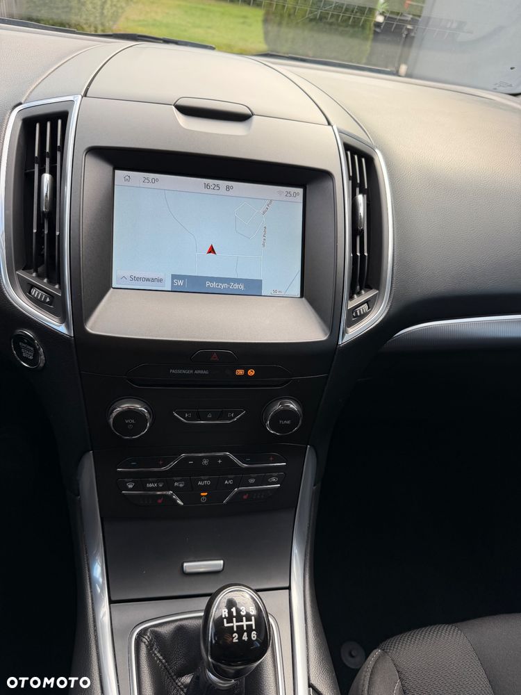 Ford S-Max 2.0 EcoBlue Titanium - 24