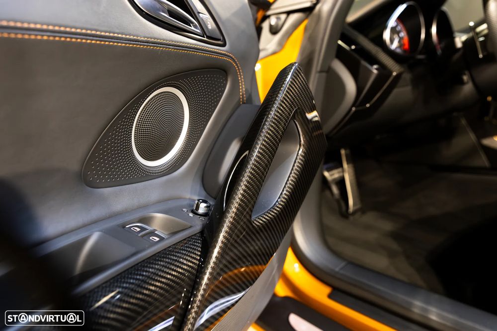 Audi R8 Coupé 5.2 FSI quattro S tronic - 35