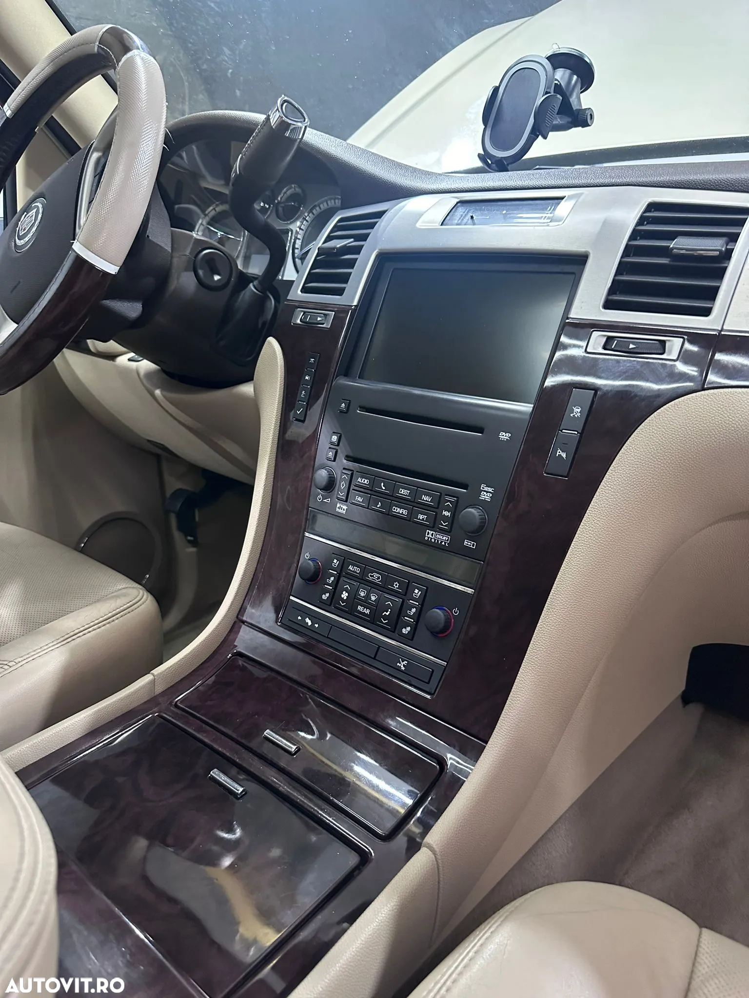 Cadillac Escalade 6.0 V8 - 35