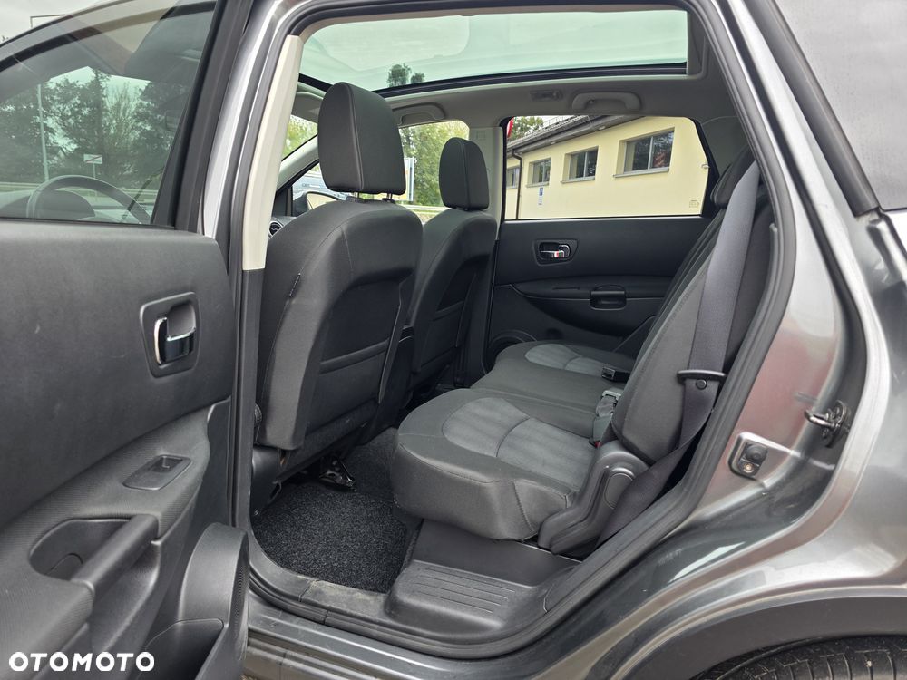 Nissan Qashqai+2 - 14