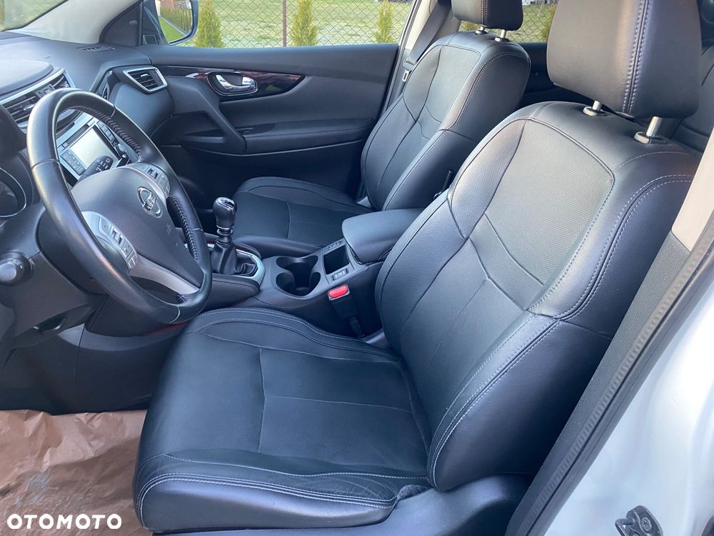 Nissan Qashqai 1.6 DCi Tekna+ - 6