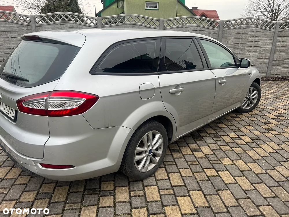 Ford Mondeo 2.0 TDCi Ambiente - 4