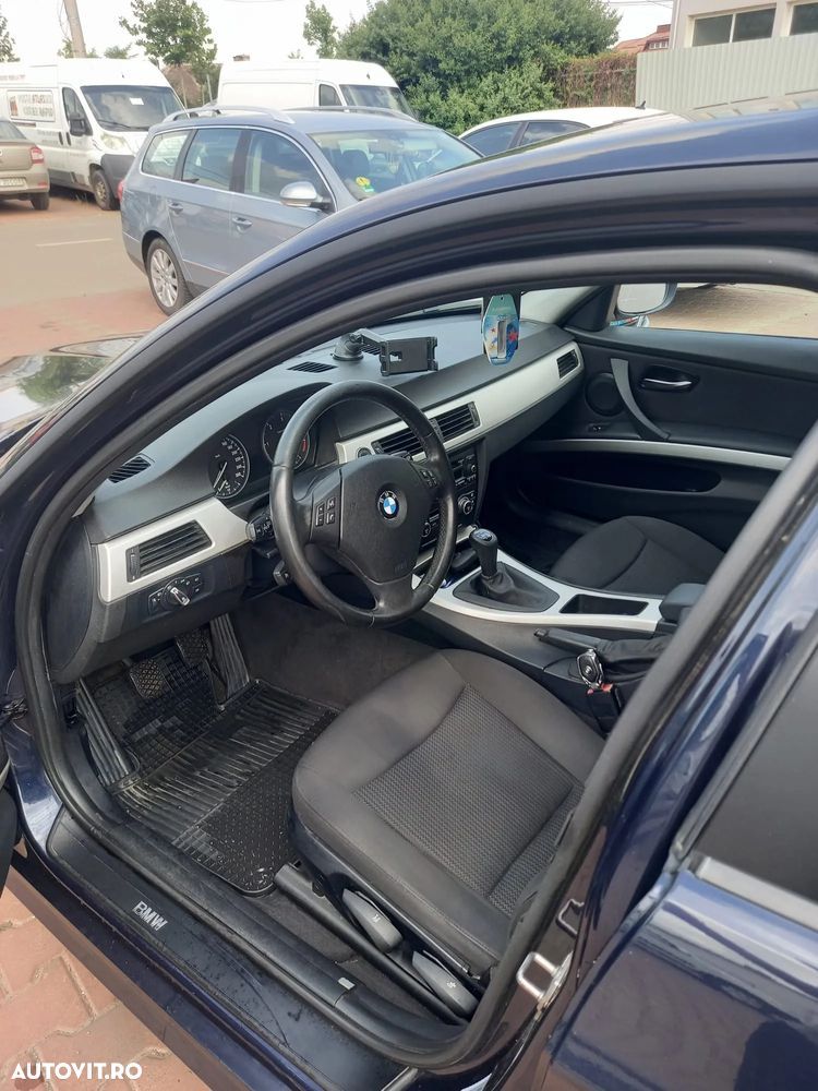 BMW Seria 3 320d - 3