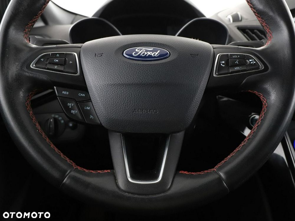 Ford Kuga 1.5 EcoBoost 2x4 ST-Line - 22