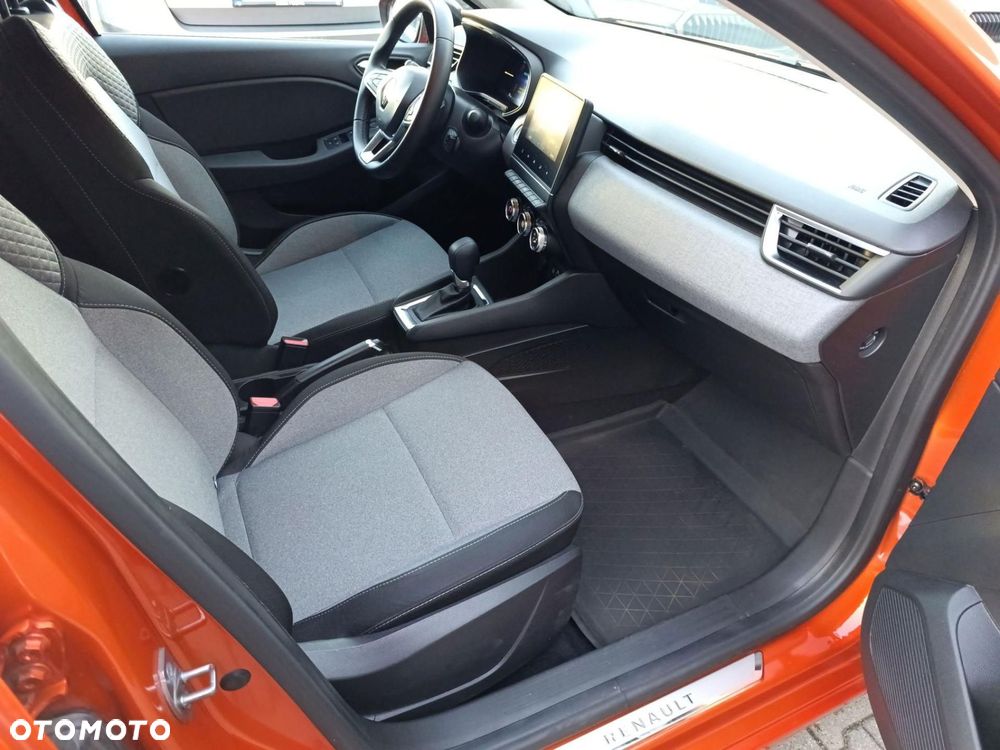 Renault Clio - 15