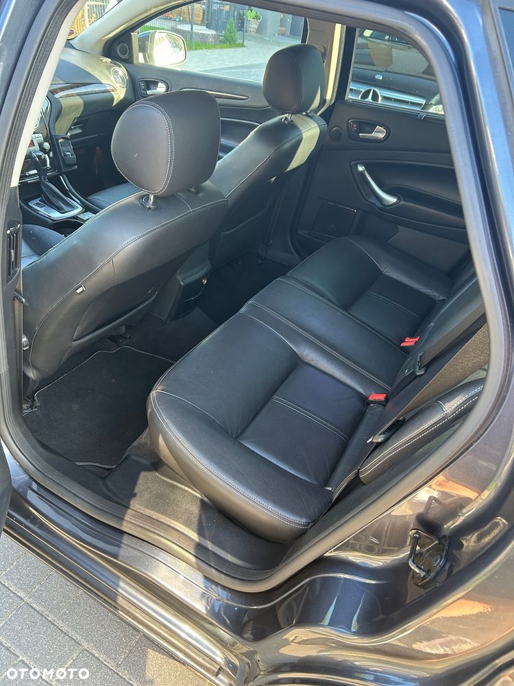 Ford Mondeo 2.0 TDCi Ghia X - 11