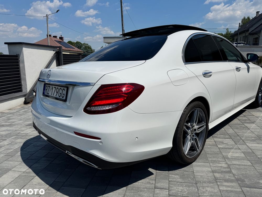 Mercedes-Benz Klasa E 200 4-Matic 9G-TRONIC - 10