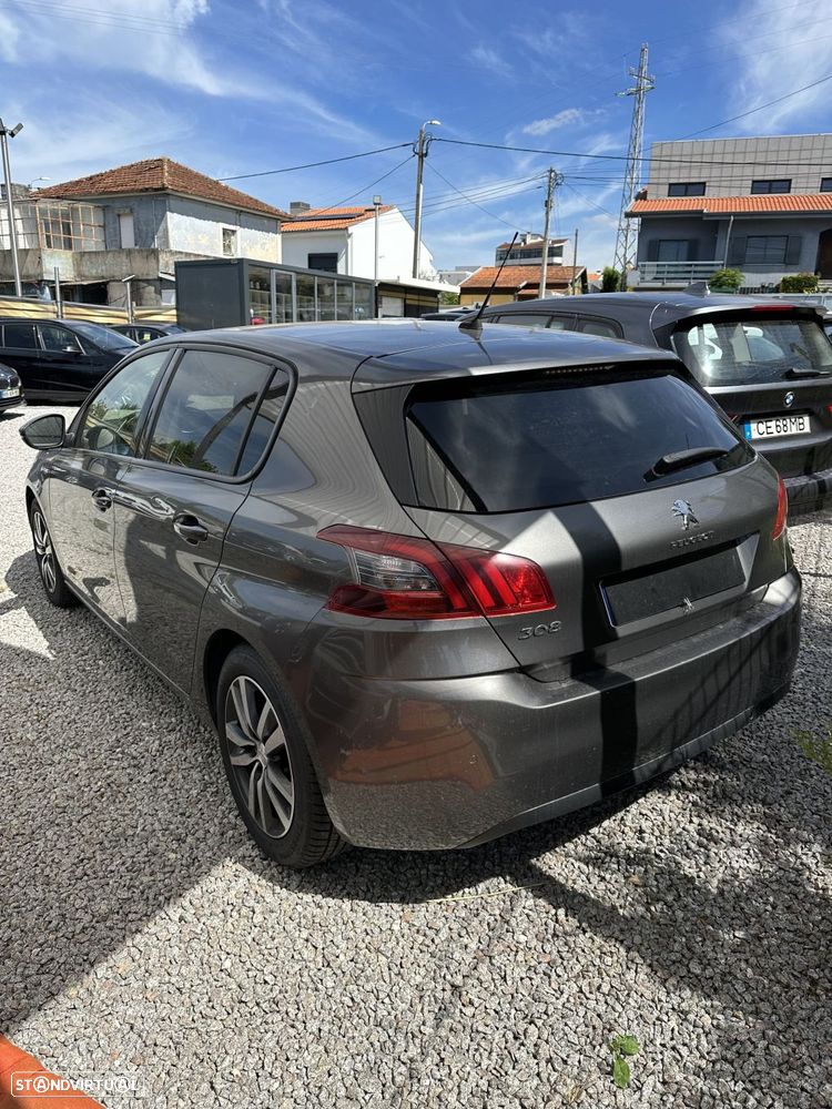 Peugeot 308 - 3