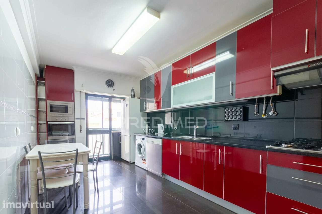 Apartamento T3 com excelente localização, Massamá - Grande imagem: 4/18