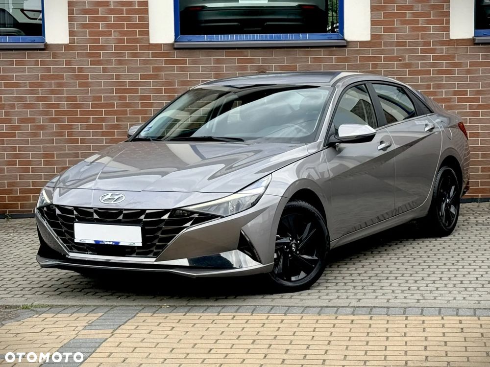 Hyundai Elantra 1.6 Smart CVT - 16