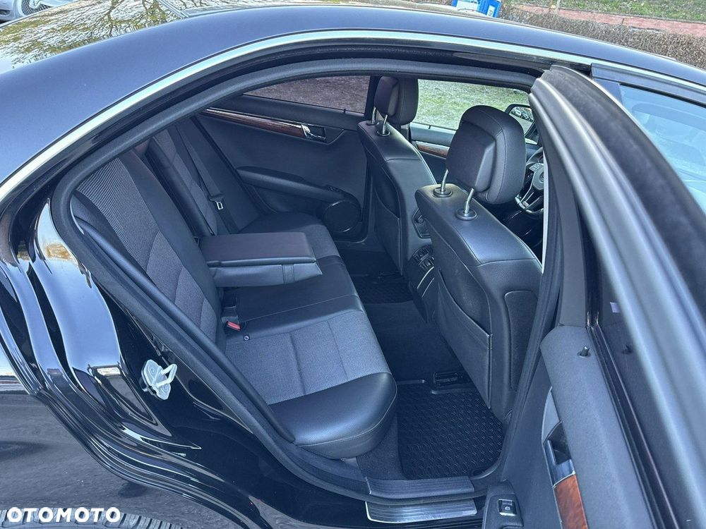 Mercedes-Benz Klasa C - 17