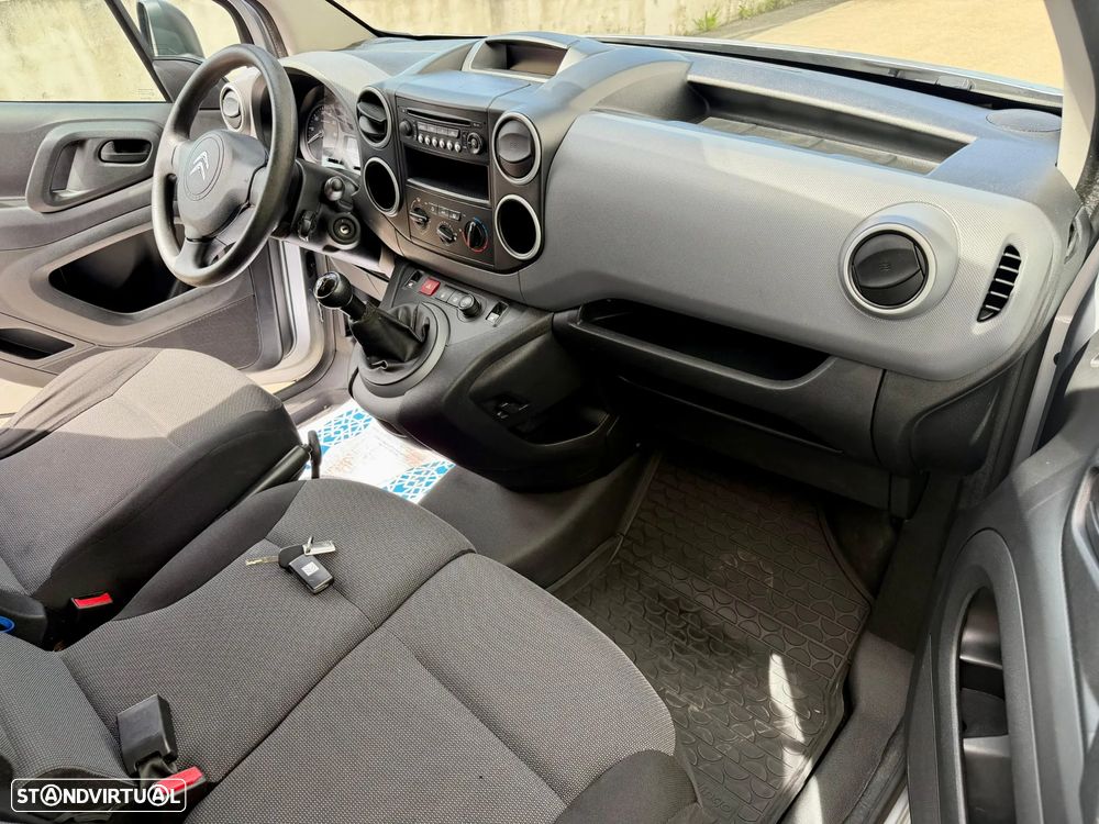 Citroën 1.6 BERLINGO - 11