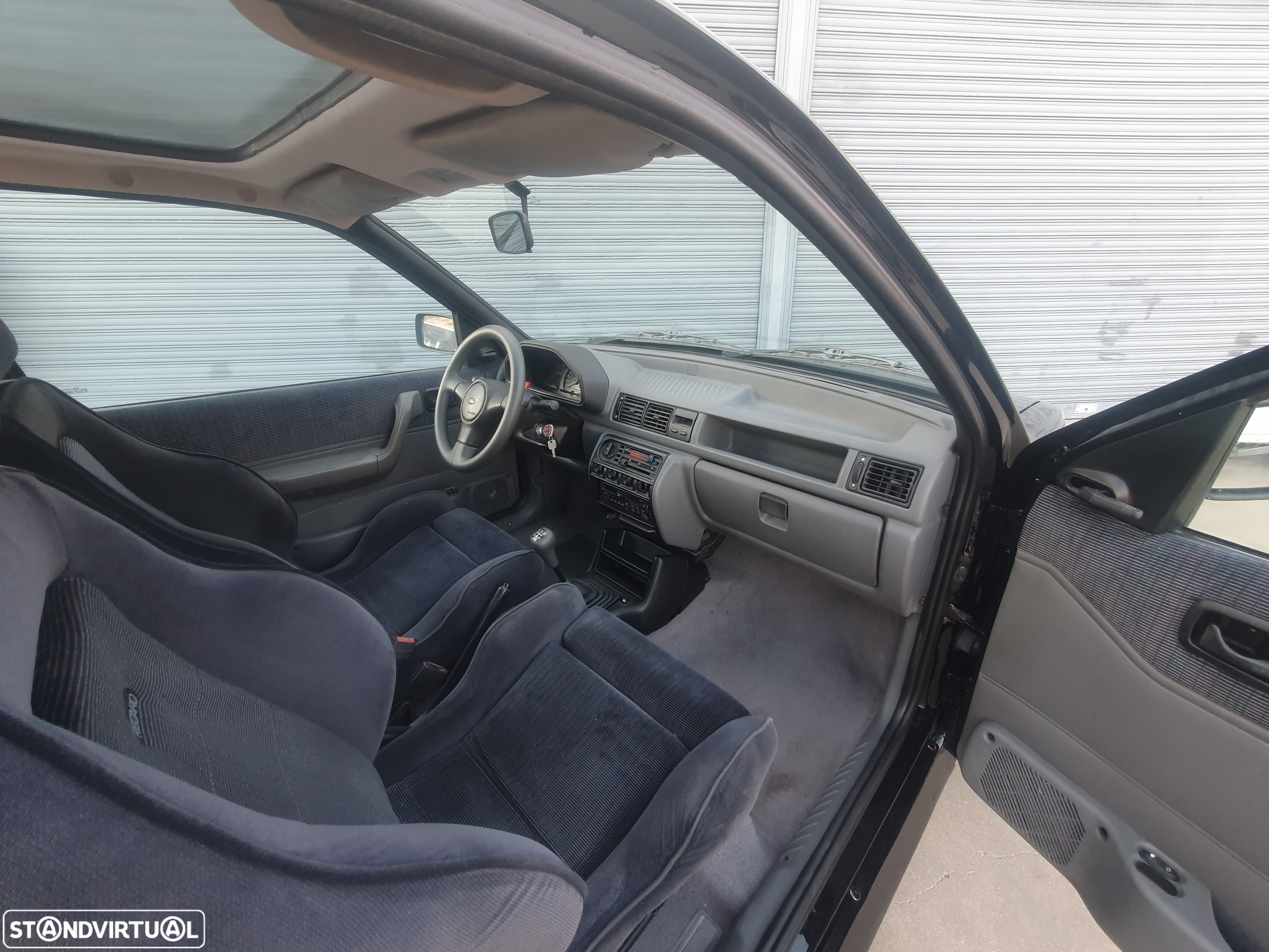 Ford Fiesta 1.6 Turbo - 31