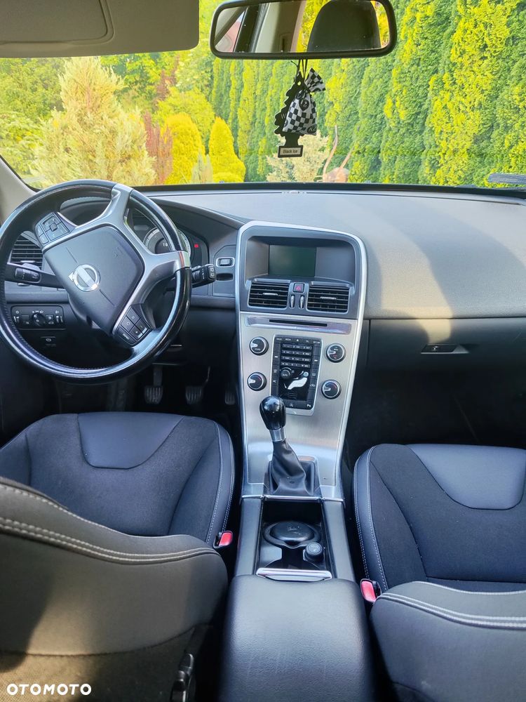 Volvo XC 60 - 4