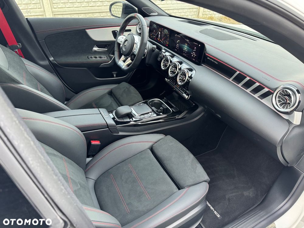 Mercedes-Benz CLA AMG 35 4Matic AMG Speedshift 8G-DCT AMG Line Advanced Plus - 34