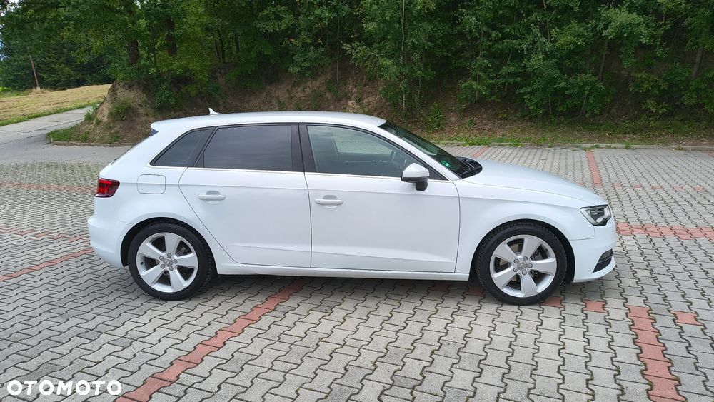 Audi A3 Sportback - 6