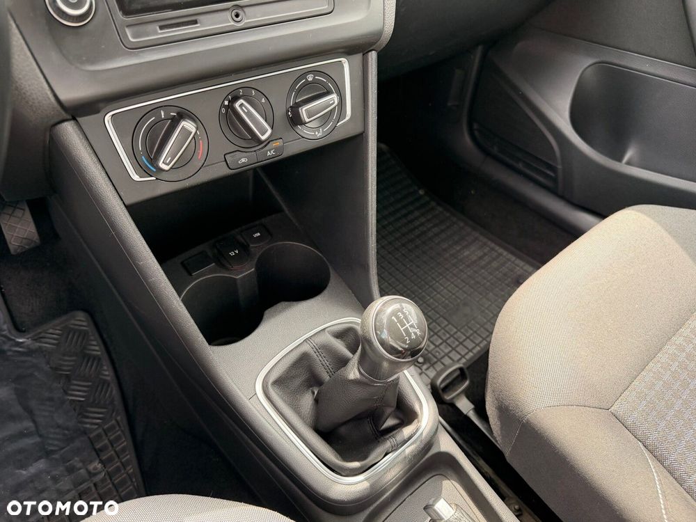 Volkswagen Polo - 18
