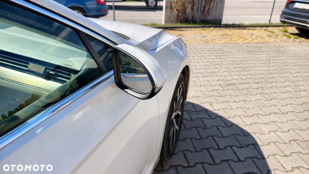 Volkswagen Passat 2.0 TDI BMT 4Mot Highline DSG - 25