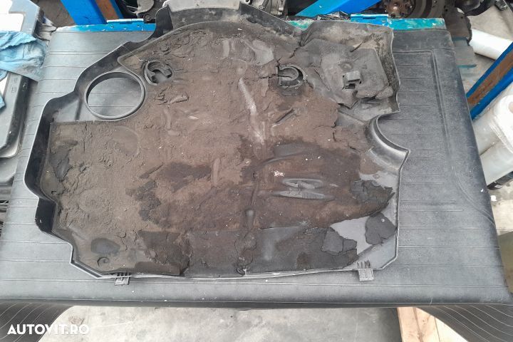 Capac motor 1114779741007 1114779741007 BMW Seria 1 E81/E82/E87/E88 [ - 2