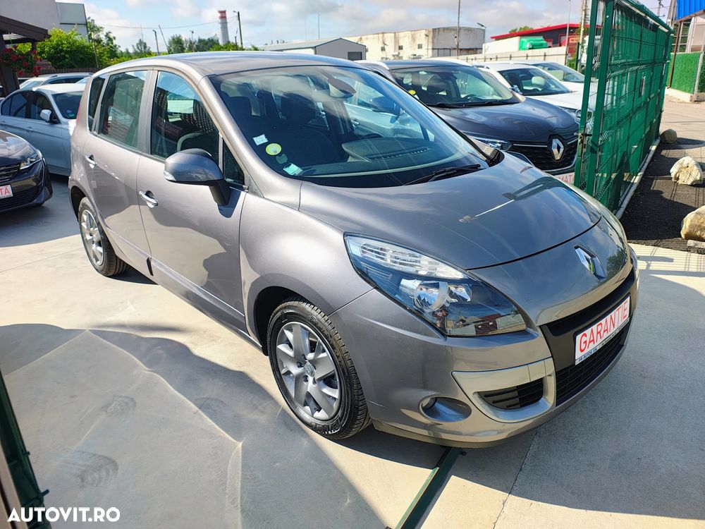 Renault Scenic - 1