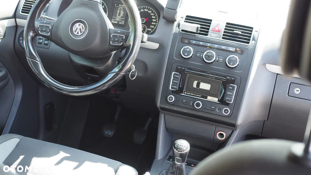 Volkswagen Touran 2.0 TDI DPF Comfortline - 16