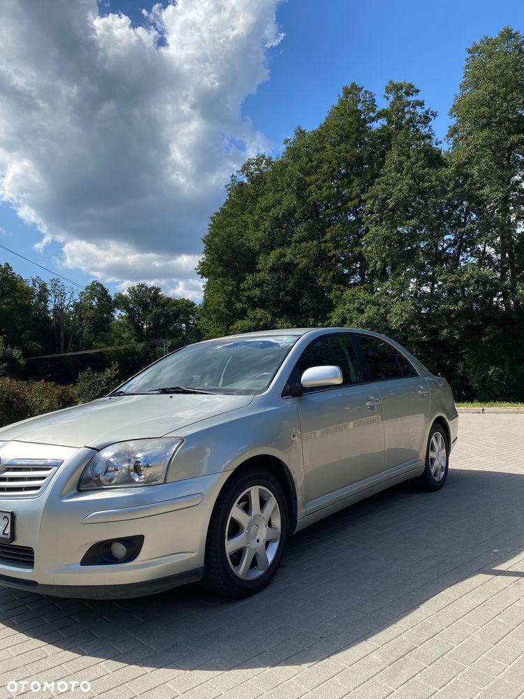 Toyota Avensis 1.8 VVT-i Sol - 3