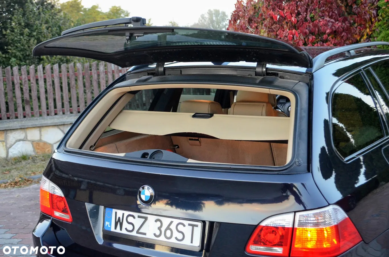 BMW Seria 5 525i Touring - 27