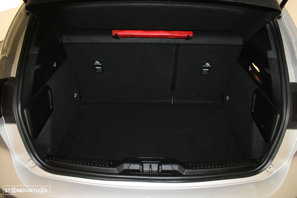 Ford Focus 1.0 EcoBoost MHEV ST-Line - 5