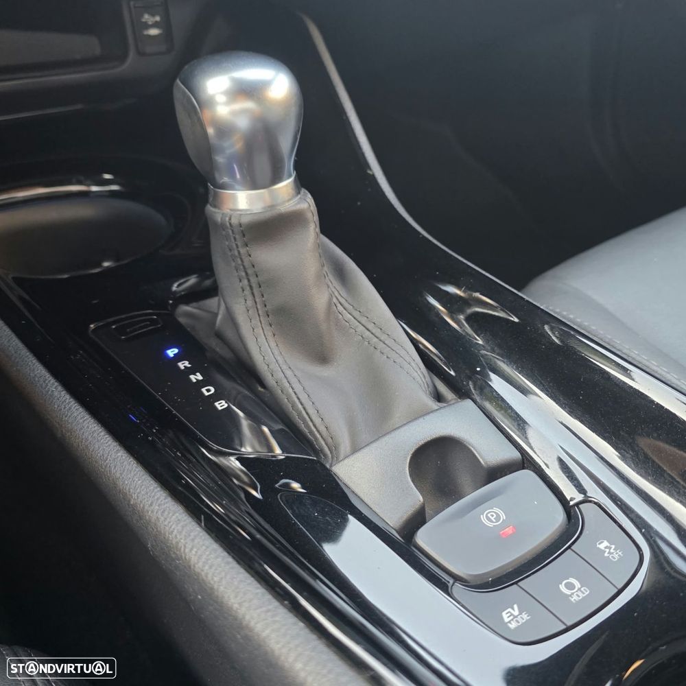 Toyota C-HR 1.8 Hybrid Exclusive+P.Luxury - 29