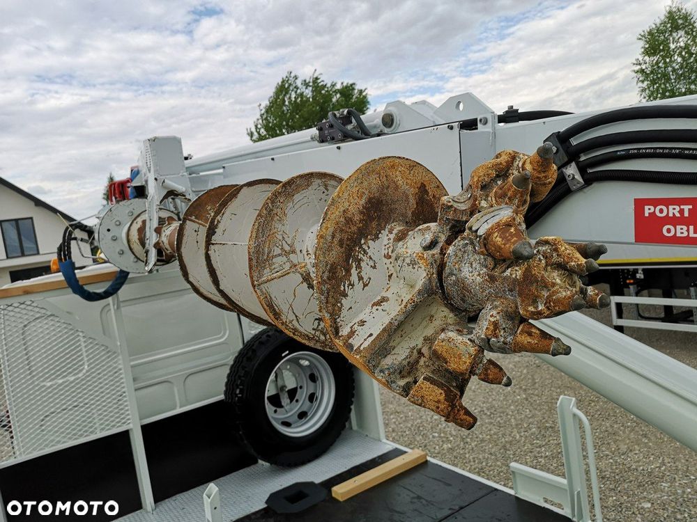 Renault D13 WIERTNICA TELECOM 20 Automat Niski Przebieg! - 17