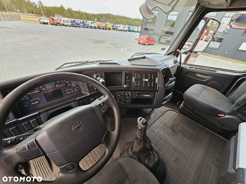 Volvo FH13 XXL MANUAL 420 EURO 5 2011 r MEGA klima dachowa - 19