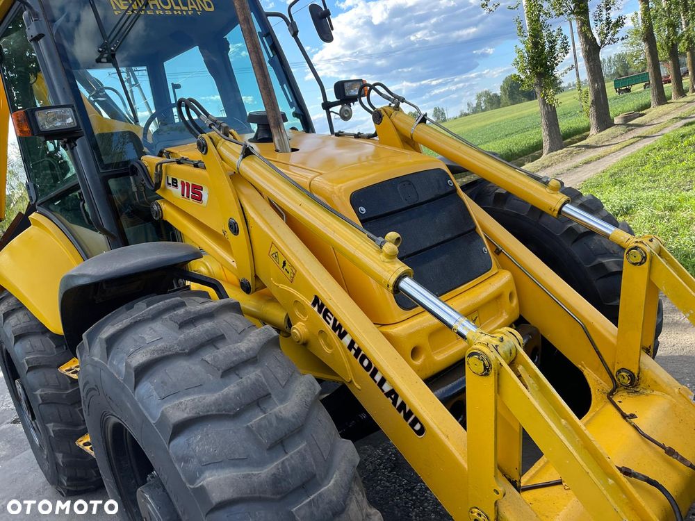 New Holland Koparko Ładowarka Koparka New Holland LB 115, Rok 2003, Łyżko Krokodyl, Ramię z teleskopem, GOTOWA DO PRACY, BRUTTO! - 26