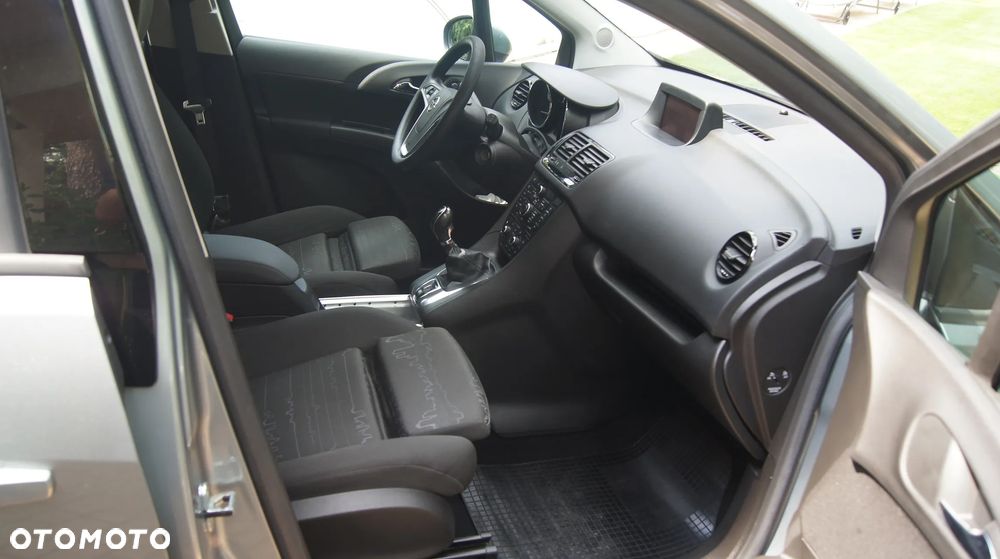 Opel Meriva - 17