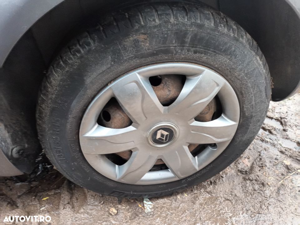 Dezmembrari  Renault MEGANE 2  2002  > 2012 1.6 16V Benzina - 7