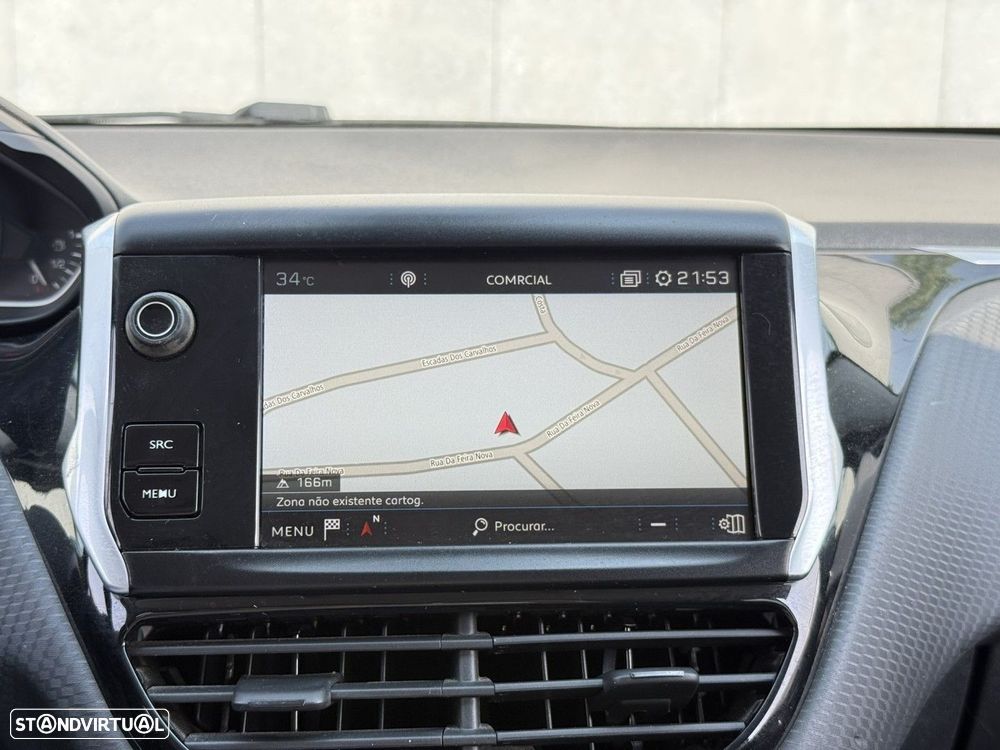 Peugeot 208 1.2 PureTech Signature — fotografia 10