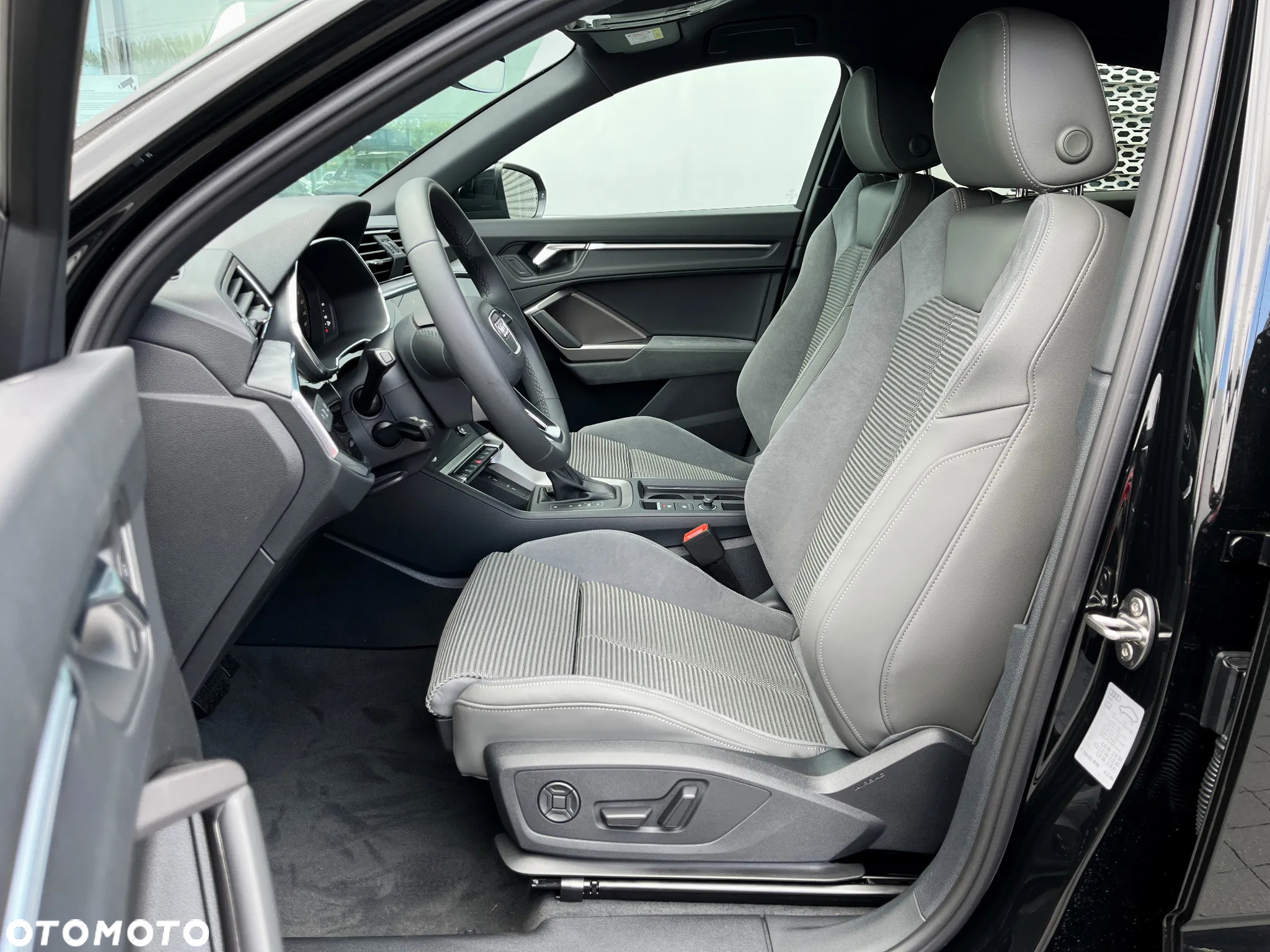 Audi Q3 35 TFSI S line S tronic - 4