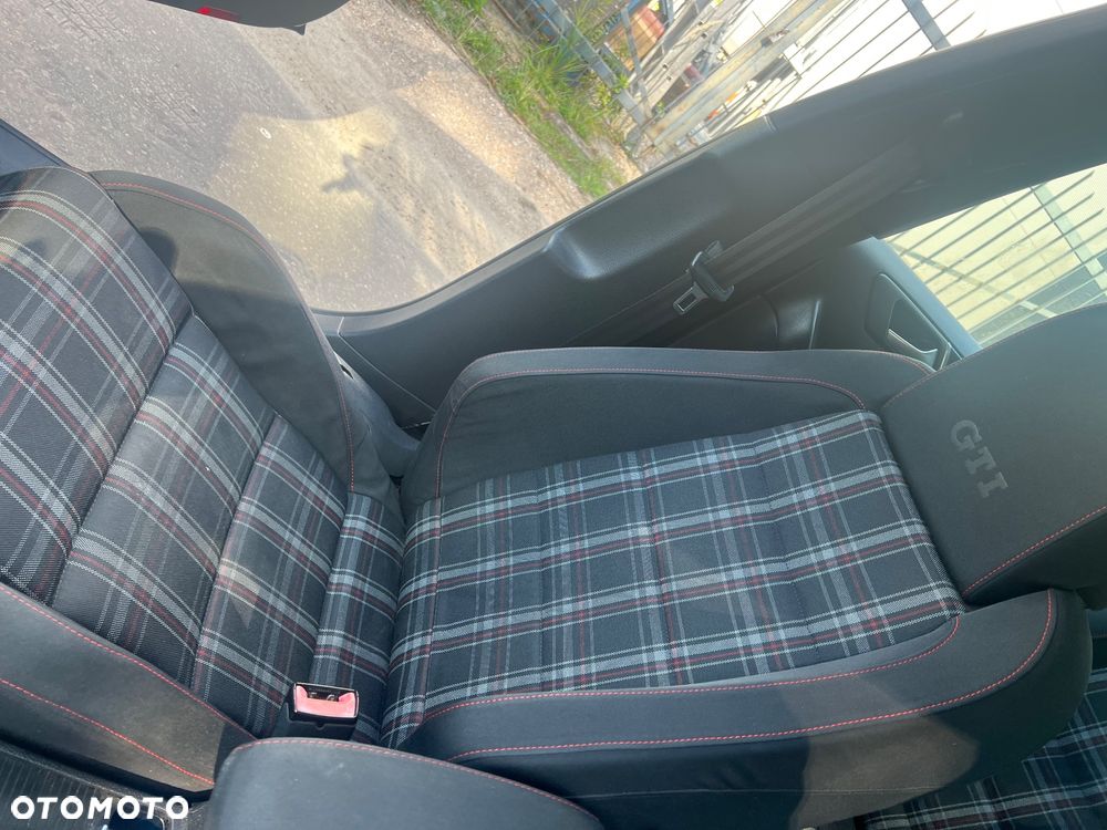 Volkswagen Golf VI 2.0 TSI GTI 35 DSG - 2