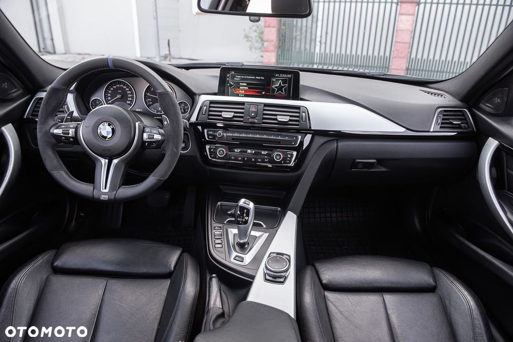 BMW Seria 3 330e iPerformance Advantage - 15