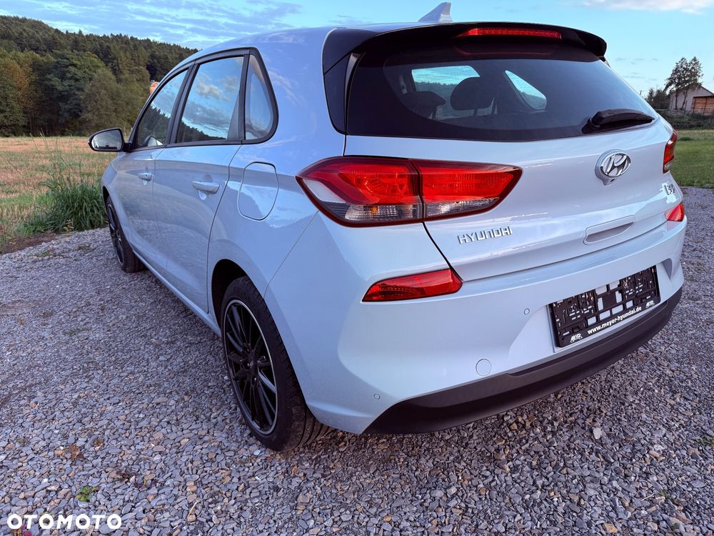 Hyundai i30 1.4 Classic + - 16