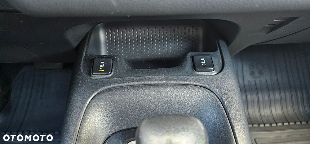 Toyota Corolla 2.0 Hybrid Comfort - 13