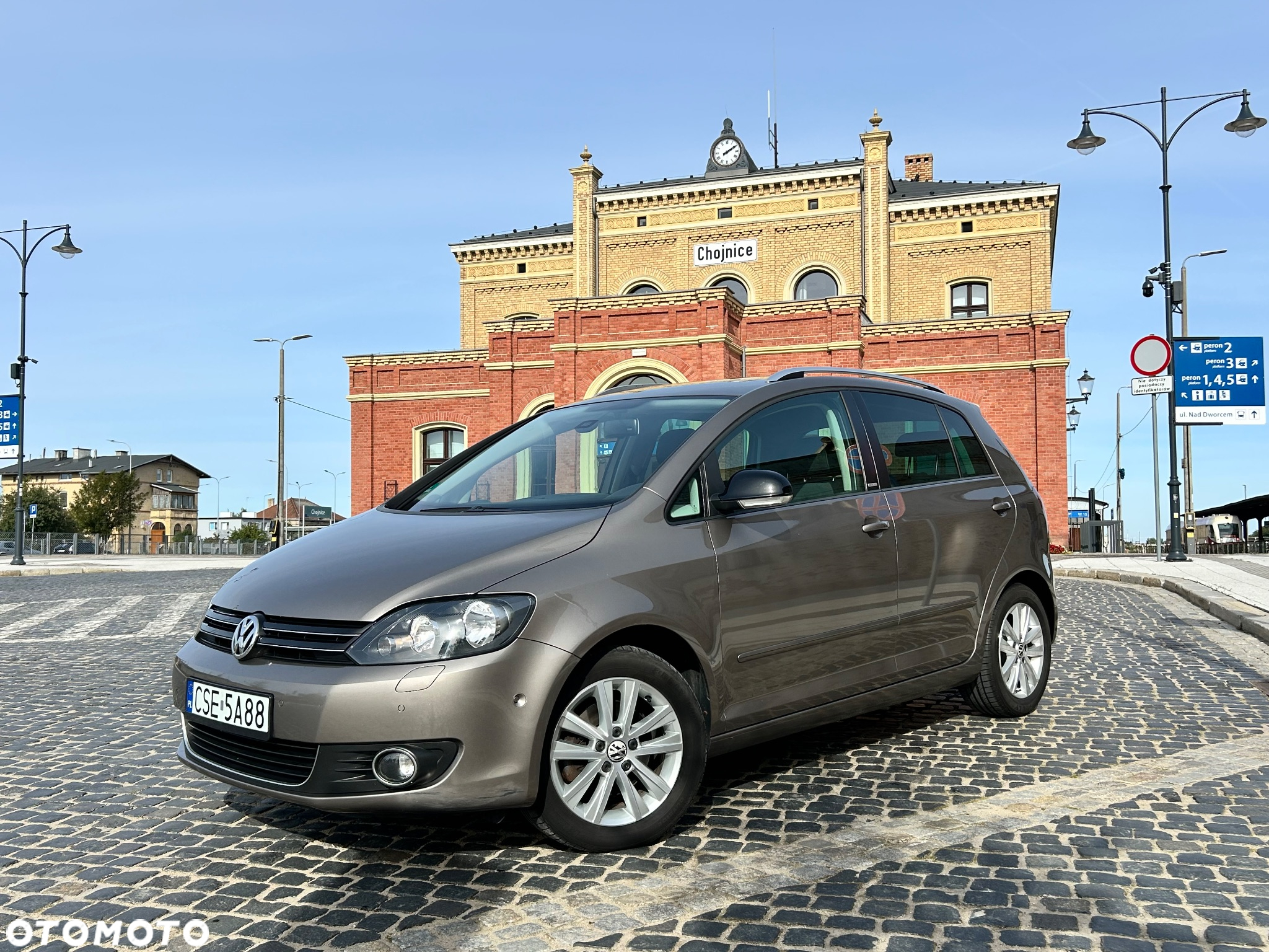 Volkswagen Golf Plus 1.6 TDI Highline DSG - 2