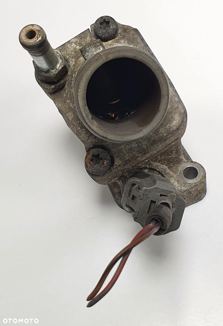 OBUDOWA TERMOSTATU VOLVO XC90 2.5 T 8636952 - 2