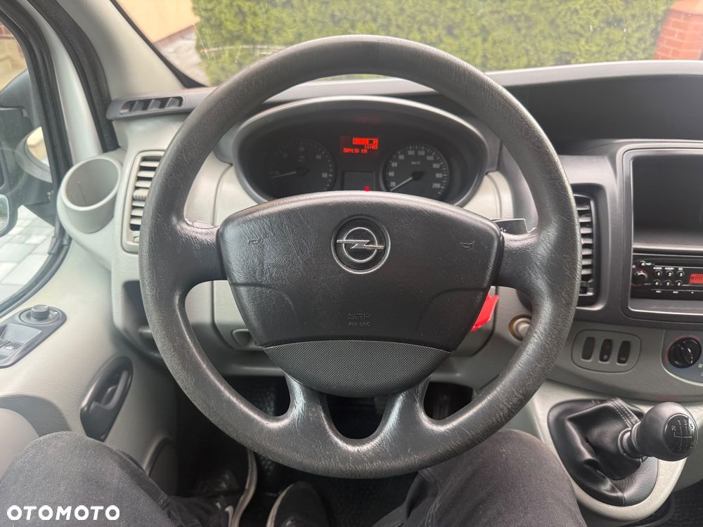 Opel Vivaro - 24