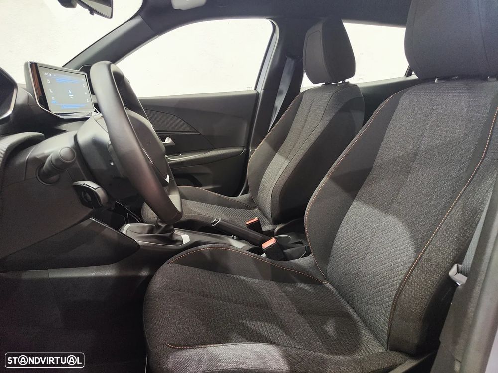 Peugeot 2008 1.2 PureTech Style - 12