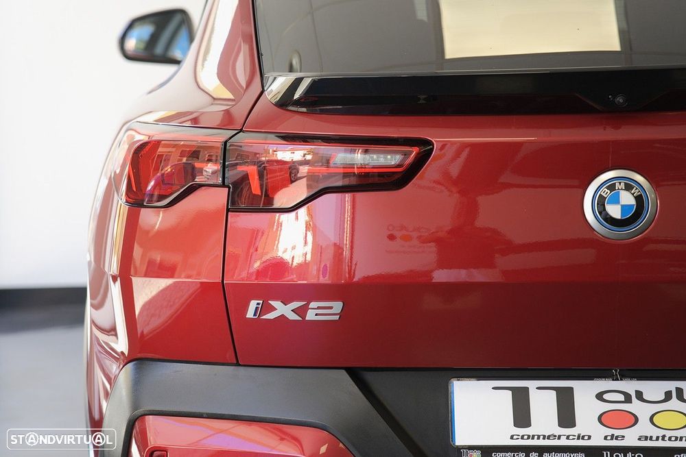 BMW iX2 eDrive20 - 13