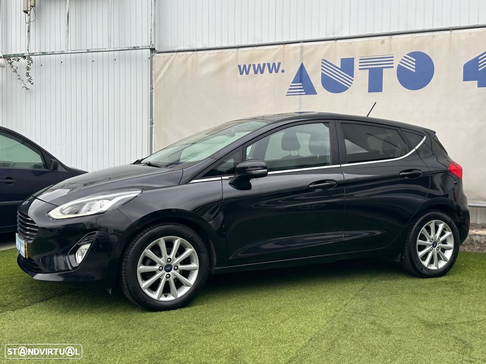 Ford Fiesta 1.0 EcoBoost Titanium — fotografia 2
